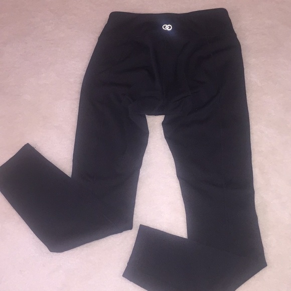 ❄️ CALIA by Carrie Underwood warm leggings - Picture 2 of 8